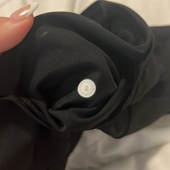 Lululemon biker shorts - Picture 3 of 3